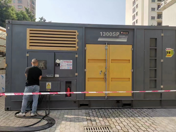 蓝山500KW发电机组冬季应该配多大的启动电瓶?